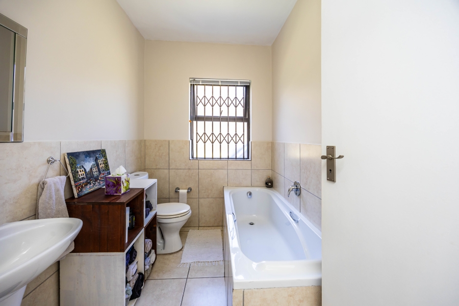 2 Bedroom Property for Sale in Nahoon Valley Park Eastern Cape